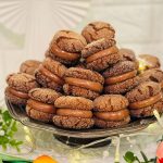 Fursecuri fragede și aromate umplute cu ciocolată