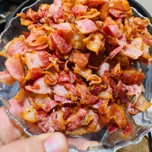 Cartofi copți cu ceapă și bacon - Bratkartoffeln