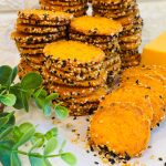 Biscuiți cu cheddar și susan