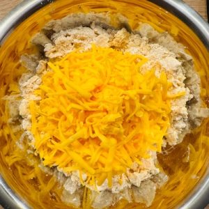 Biscuiți cu cheddar și susan