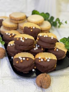 Fursecuri cu nuci și ciocolată
