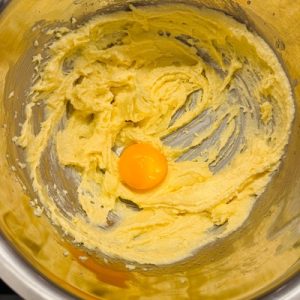 Fursecuri cu nucă și dulceață – rețetă tradițională, fragede și aromate