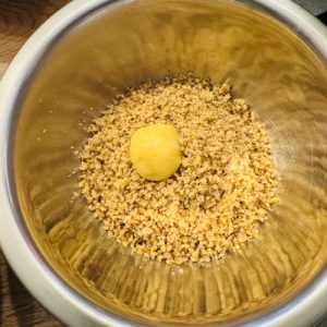 Fursecuri cu nucă și dulceață – rețetă tradițională, fragede și aromate