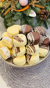Biscuiți imperiali cu dulceață de lapte și ciocolată