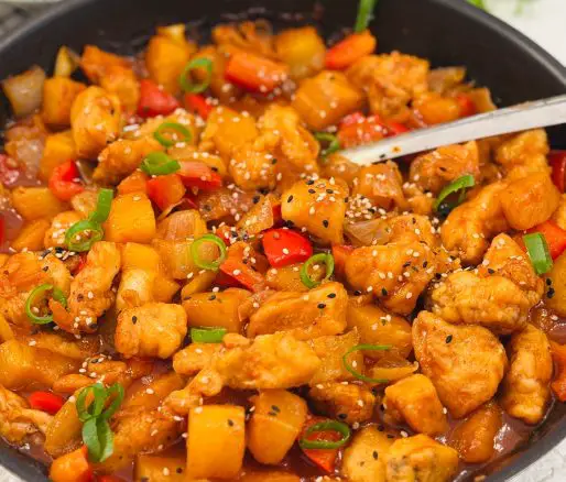 Piept de pui cu ananas în stil asiatic