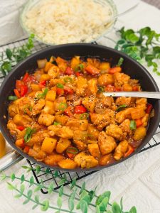 Piept de pui cu ananas în stil asiatic