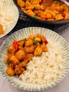 Piept de pui cu ananas în stil asiatic