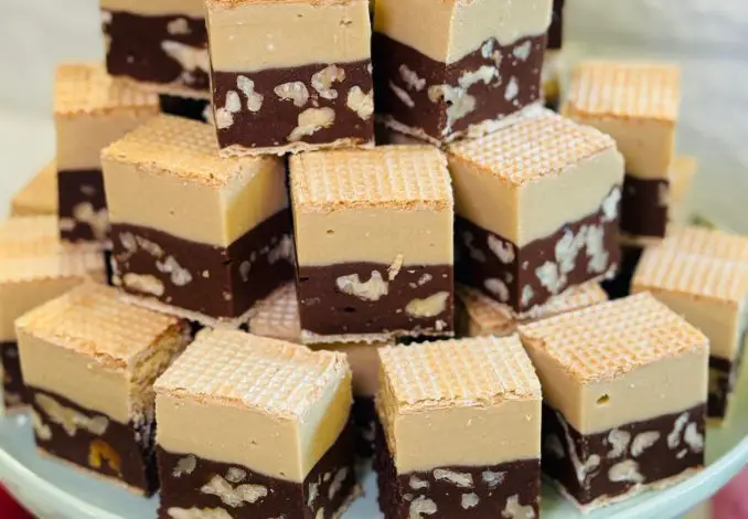 Ciocolată de casă cu nucă, caramel și cafea