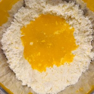 Ciocolată de casă cu mango si cocos