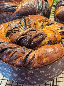 Cozonac babka cu cacao bine însiropat
