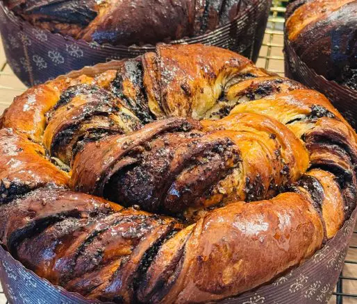 Cozonac babka cu cacao bine însiropat