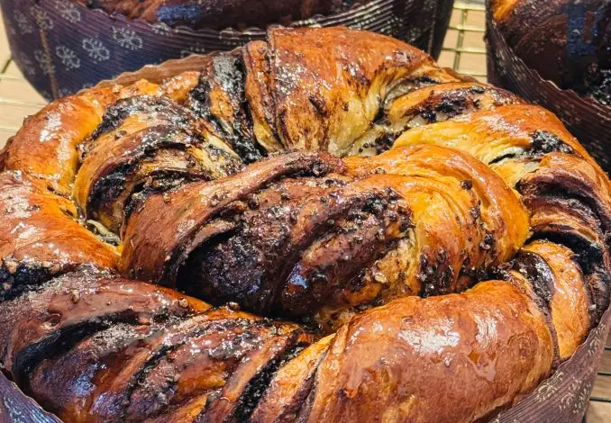 Cozonac babka cu cacao bine însiropat