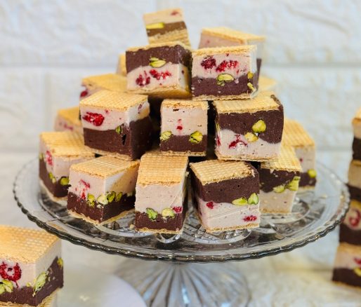 Ciocolată de casă cu zmeură și fistic