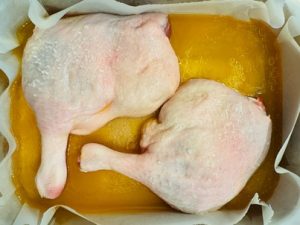 Pulpe de rață cu piure de păstârnac și sfeclă caramelizată