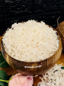 Fulgi de cocos îndulciți pentru prăjituri
