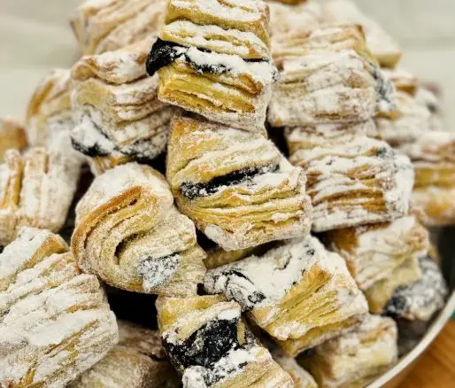 Haioșe cu unt ghee și magiun de prune