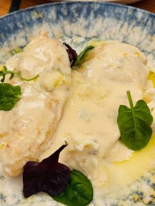 Piept de pui cu sos de gorgonzola