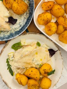 Piept de pui cu sos de gorgonzola