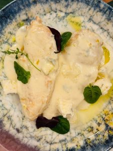 Piept de pui cu sos de gorgonzola