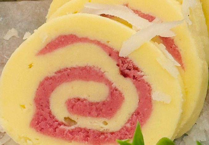 Ciocolată de casă rulată cu zmeură – Desert fin, aromat și ușor de preparat