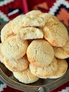 Fursecuri cu nucă de cocos în stil Caraibian - Rețetă fără gluten, aromata si ușor de făcut