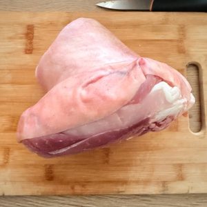 Tocană rustică bănățeană cu ciolan de porc și burtă de vită – Rețetă tradițională bănățeană 