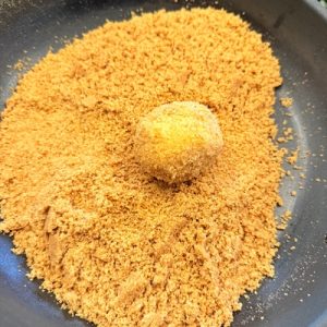 Găluște de griș cu magiun de prune - Desert tradițional reinterpretat