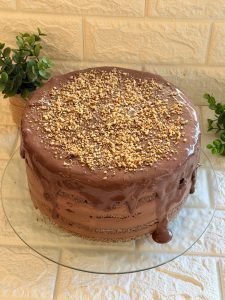 Tort cu mac și cremă de ciocolată cu zmeură