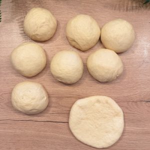 Cornulețe sărate cu cașcaval și semințe