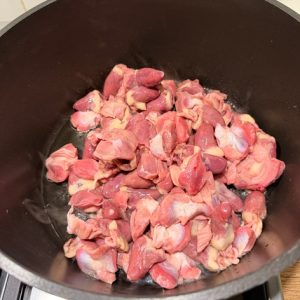 Mâncare de mazăre cu inimi, pipote si găluște pufoase