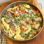 Mâncare de mazăre cu inimi, pipote si găluște pufoase