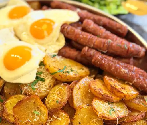 Rondele de cartofi crocanți cu parmezan și pătrunjel