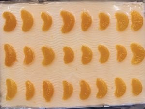 Prăjitură cu miere și cremă de mascarpone cu ciocolată și mandarine