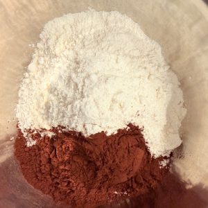 Tort snickers creamy crunch