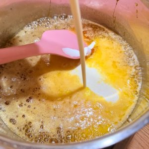 Tort snickers creamy crunch