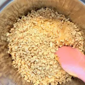 Tort snickers creamy crunch