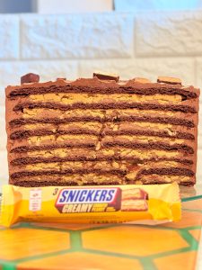 Tort snickers creamy crunch