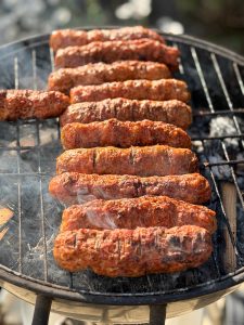 Pastă de mici - Mici de porc cu vitǎ - Mititei făcuți în casă
