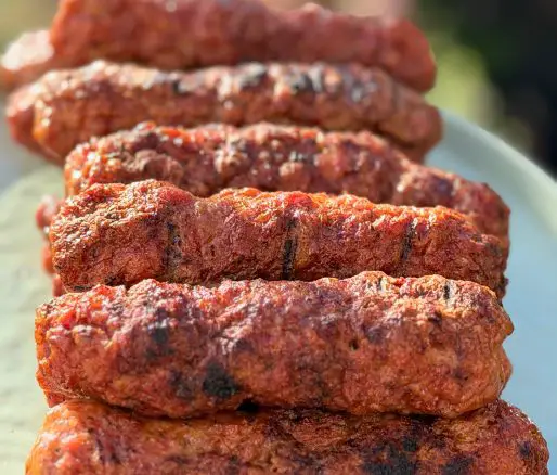 Pastă de mici - Mici de porc cu vitǎ - Mititei făcuți în casă
