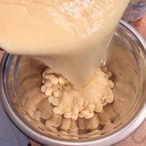 Tort Brigadeiro Duo cu ciocolată albă și neagră