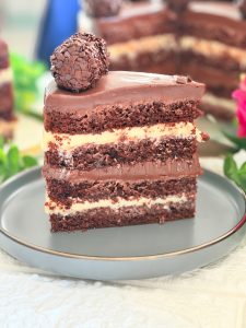 Tort Brigadeiro Duo cu ciocolată albă și neagră