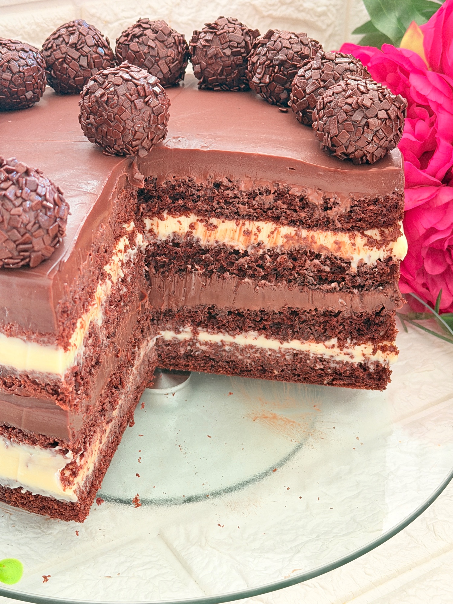 Tort Brigadeiro Duo cu ciocolată albă și neagră