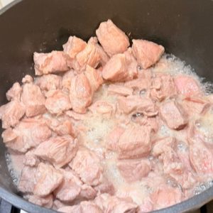 Mâncare de cartofi cu carne de porc - Tocănița de cartofi cu carne de porc 
