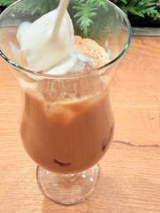 Iced Coffee cu lapte condensat