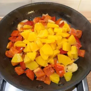 Piept de pui cu ananas 