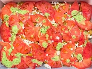 Dovlecei pane cu roșii și telemea