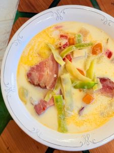 Ciorbă de fasole verde cu afumătură