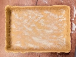 Prăjitură cu umplutură dublă de mere