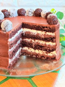 Tort Brigadeiro cu cocos
