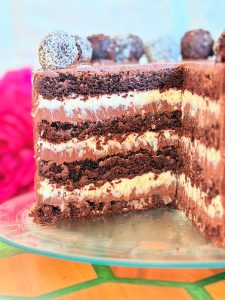 Tort Brigadeiro cu cocos
